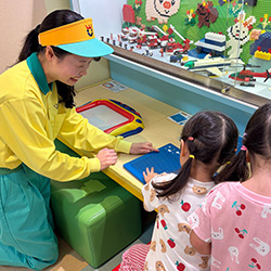 西　桃菜の写真